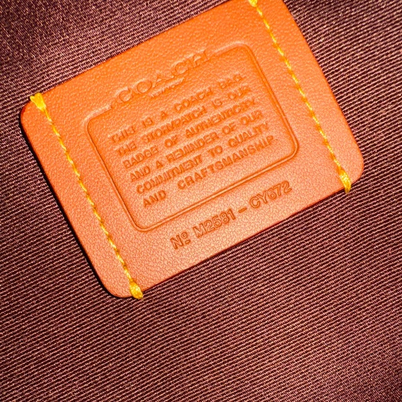 Coach Large Maggie Tote - Picture 7 of 11